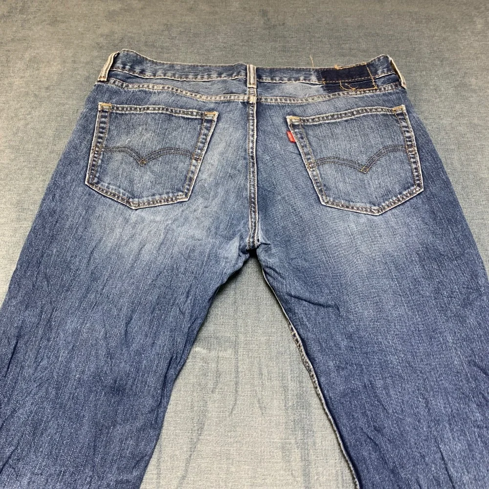 Levi's Jeans Mens 29x38 Blue Whiskering Denim Stretch Medium Wash Straight Leg